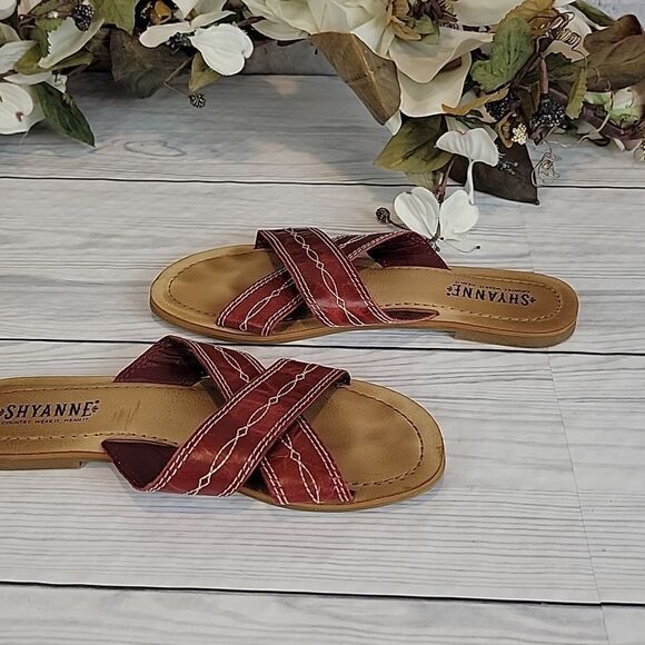 Shyanne slide sandal flats in country red Women's Size 8 - Picture 3 of 8